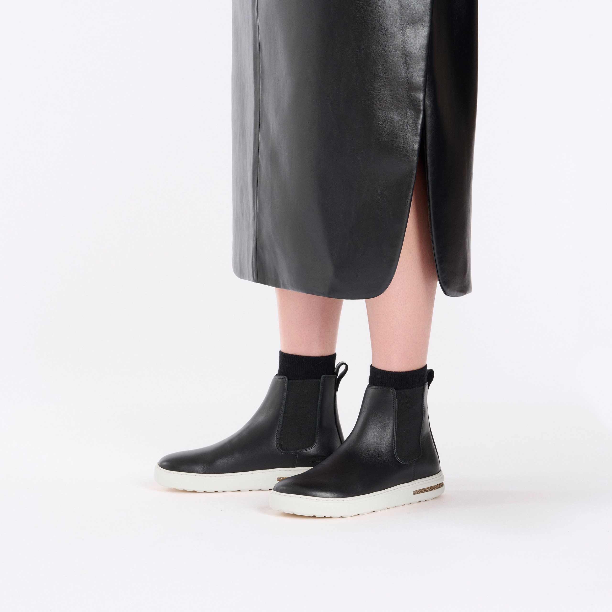Bend Chelsea Black Smooth Leather - Image 4