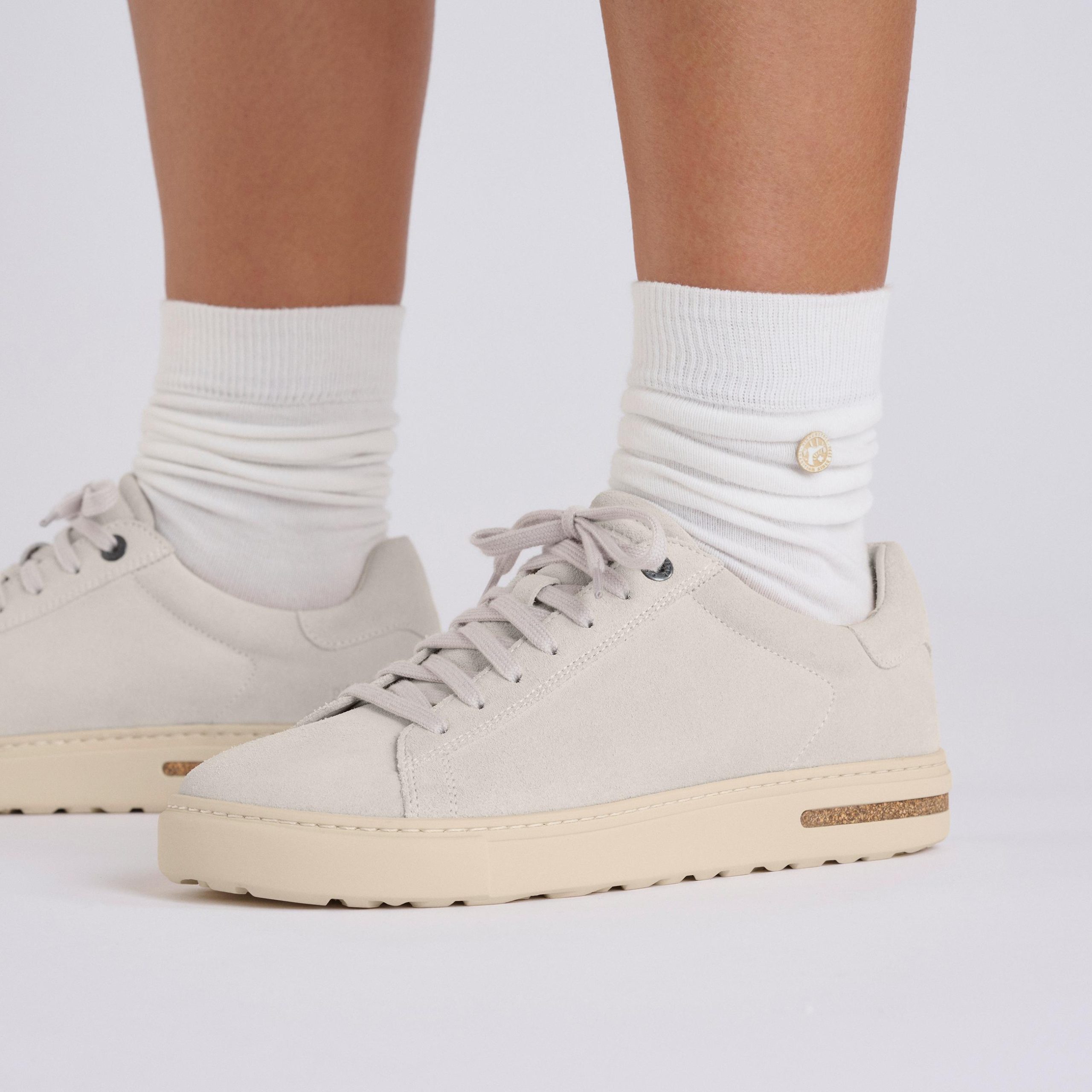 Bend Low Antique White Suede Leather - Image 5