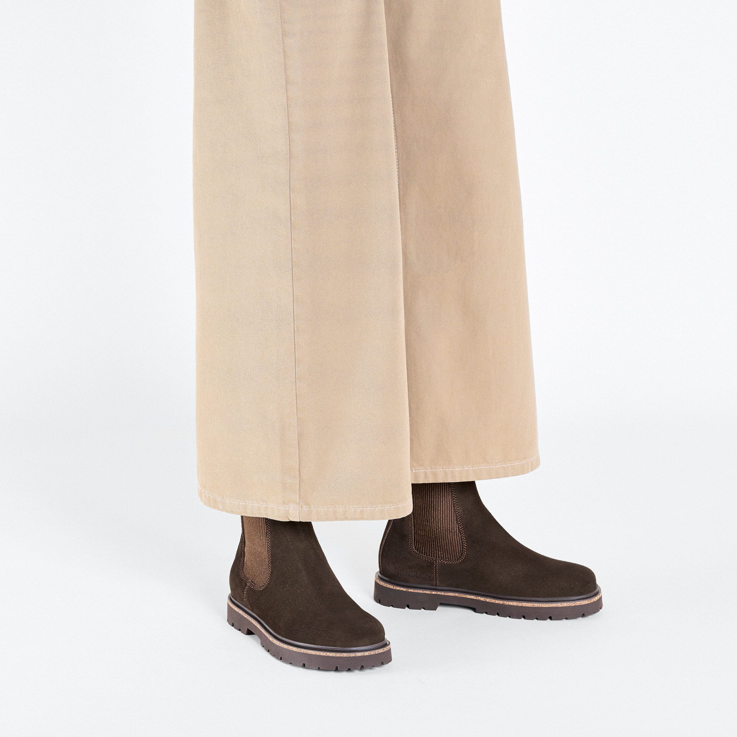 Highwood W Mocca Suede Leather - Image 5